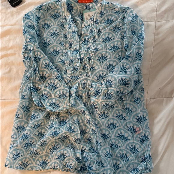 NWT Oliphant Teal and Navy Patterned Top - Picture 2 of 3